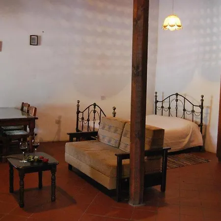 Xenis House * Galata