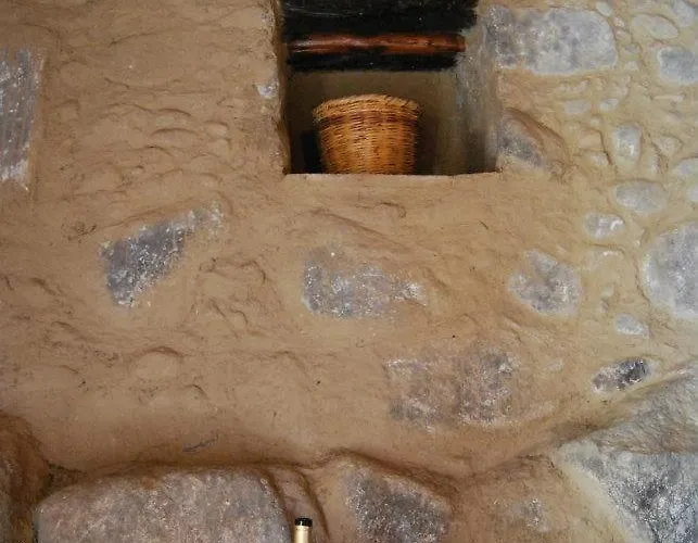 Lantställe Xenis House *